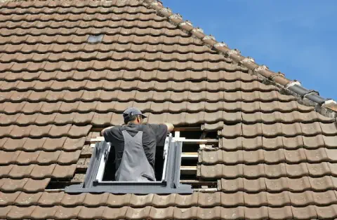 Pose de velux - Vénéjan